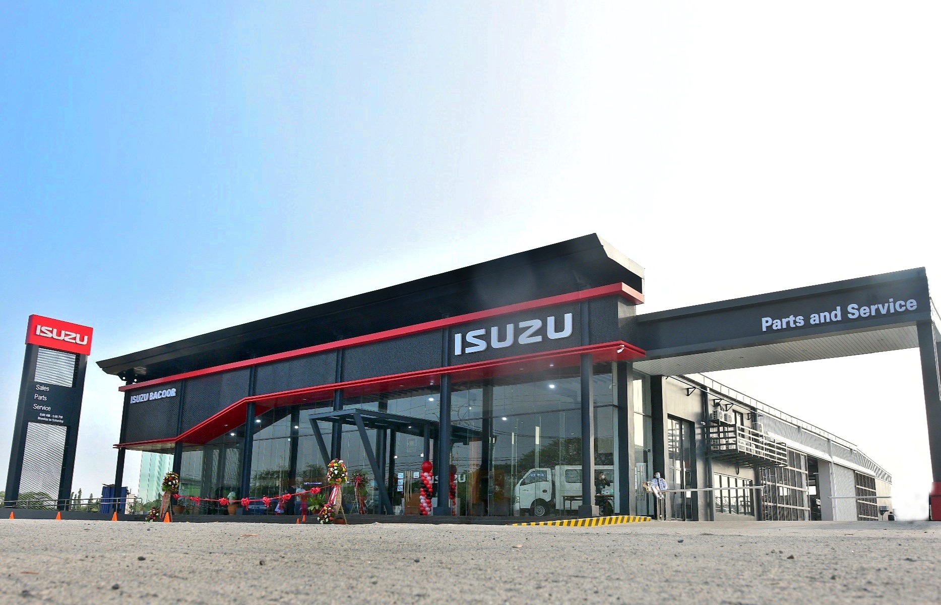 Isuzu Bacoor Ready To Cater Northern Cavite Market – Motoph – Motoph.com